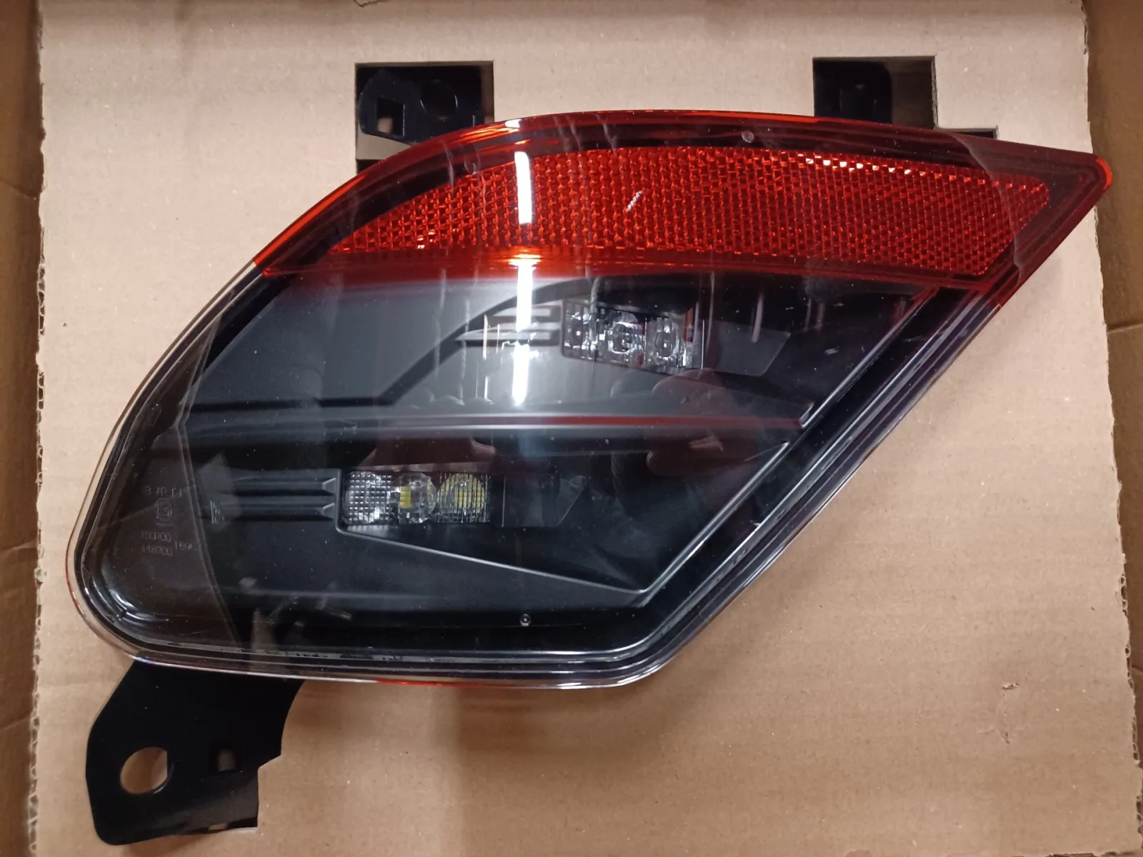 LEWY HALOGEN LED PRZECIWMGIELNY RENAULT AUSTRAL ESPACE 6 E-TECH 265859145R